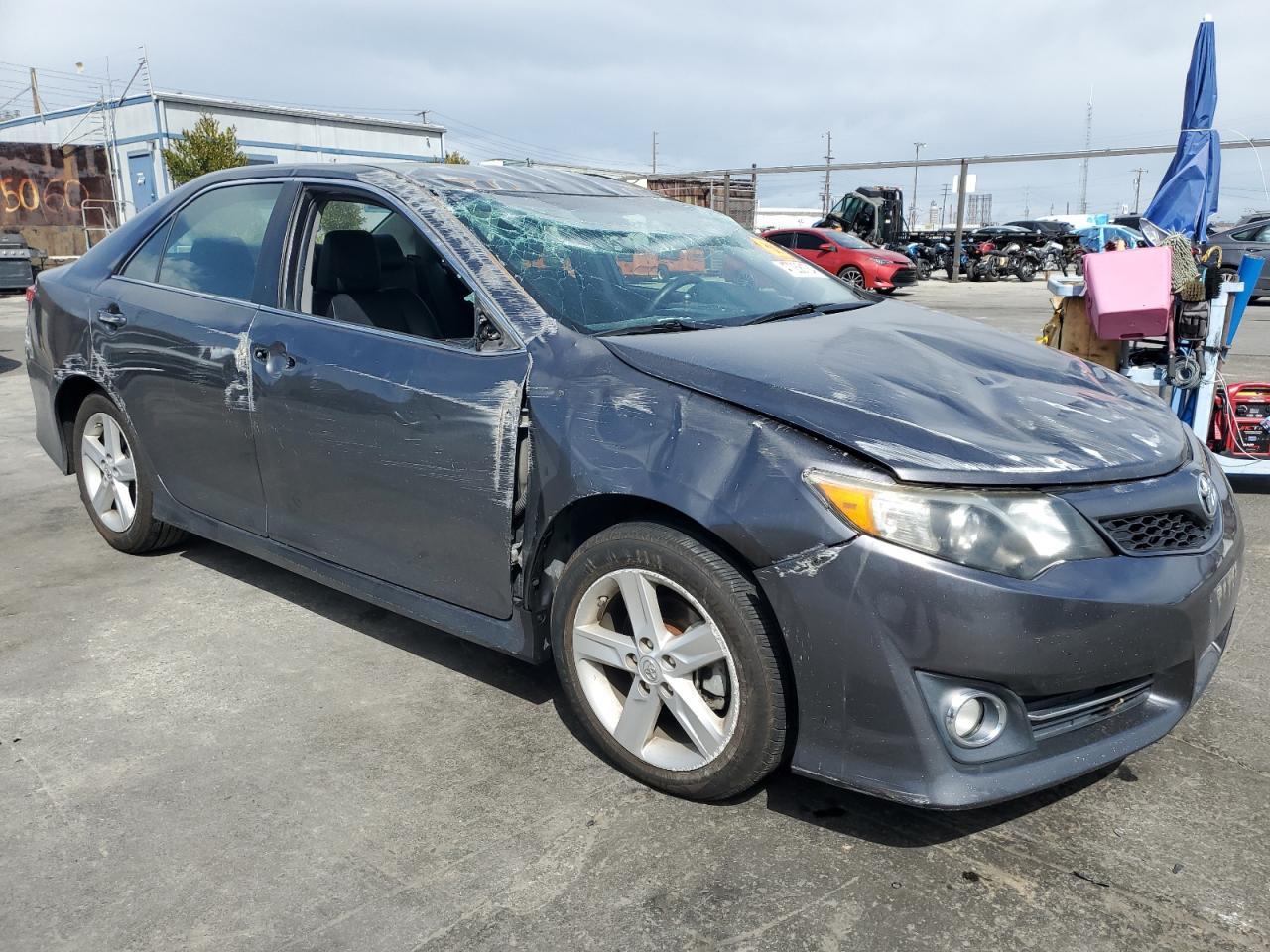 2013 TOYOTA CAMRY L - Image 4