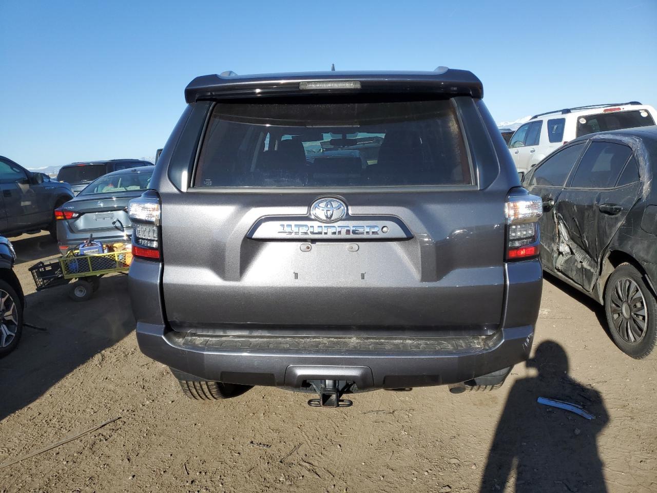 2018 TOYOTA 4RUNNER SR - Image 6