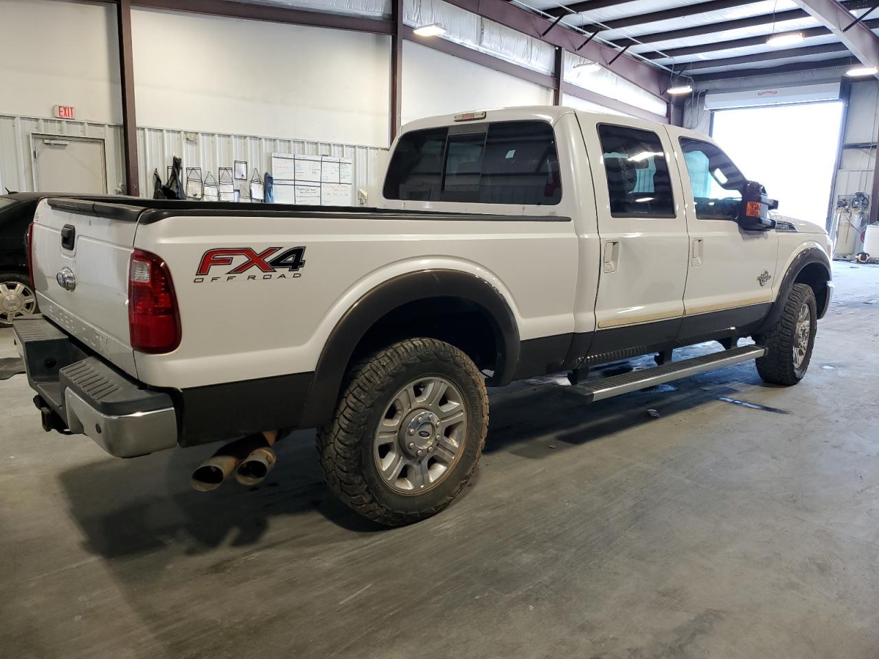 2016 FORD F250 SUPER - Фото 3