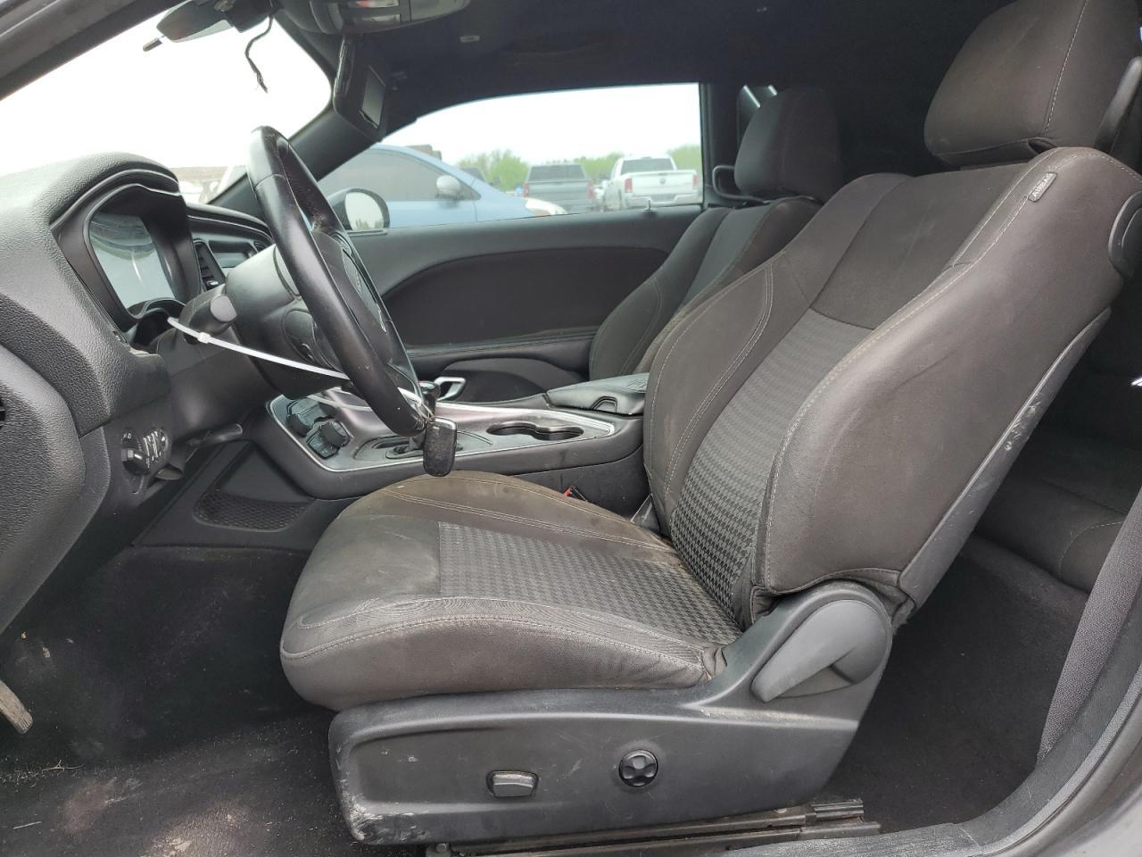 2017 DODGE CHALLENGER - Image 7
