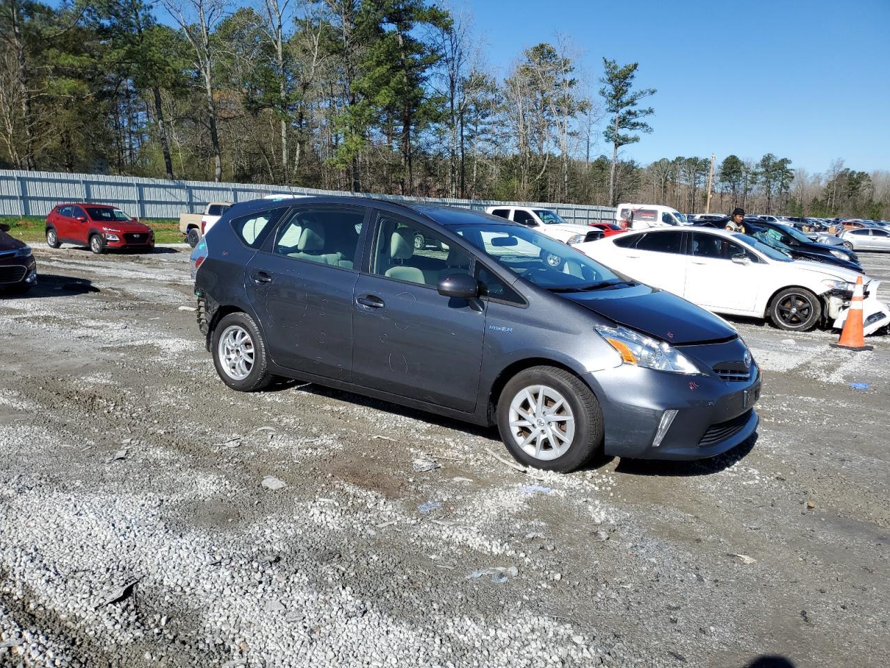 2013 TOYOTA PRIUS V - Фото 4