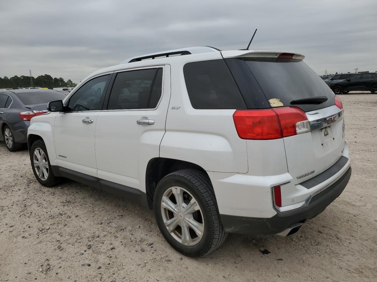 2016 GMC TERRAIN SL - Image 2