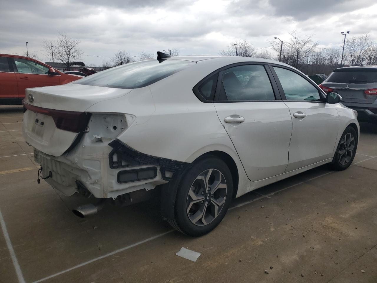 2021 KIA FORTE FE - Фото 3