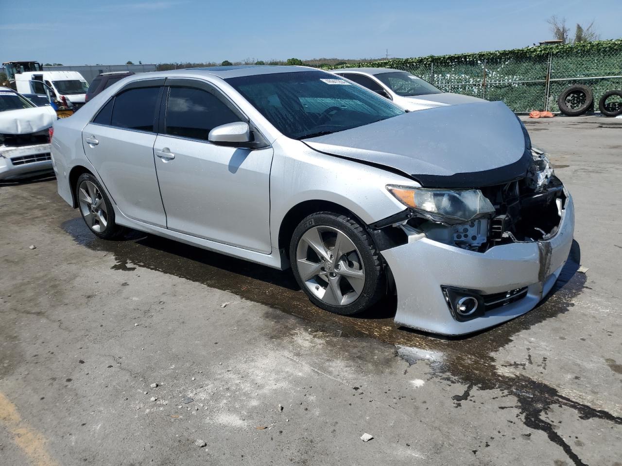 2014 TOYOTA CAMRY L - Image 4
