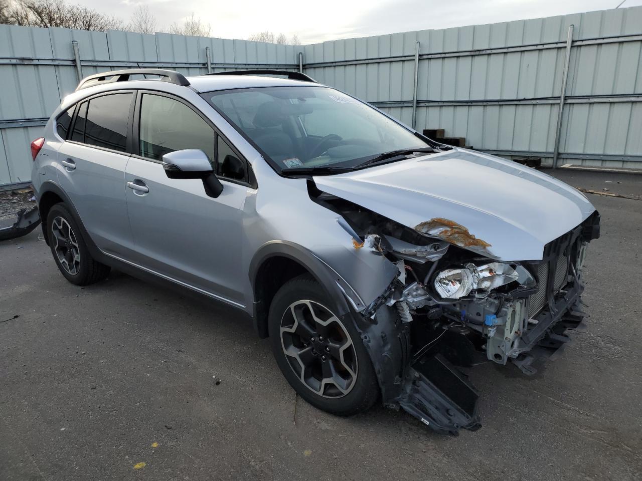 2015 SUBARU XV CROSSTR - Image 4