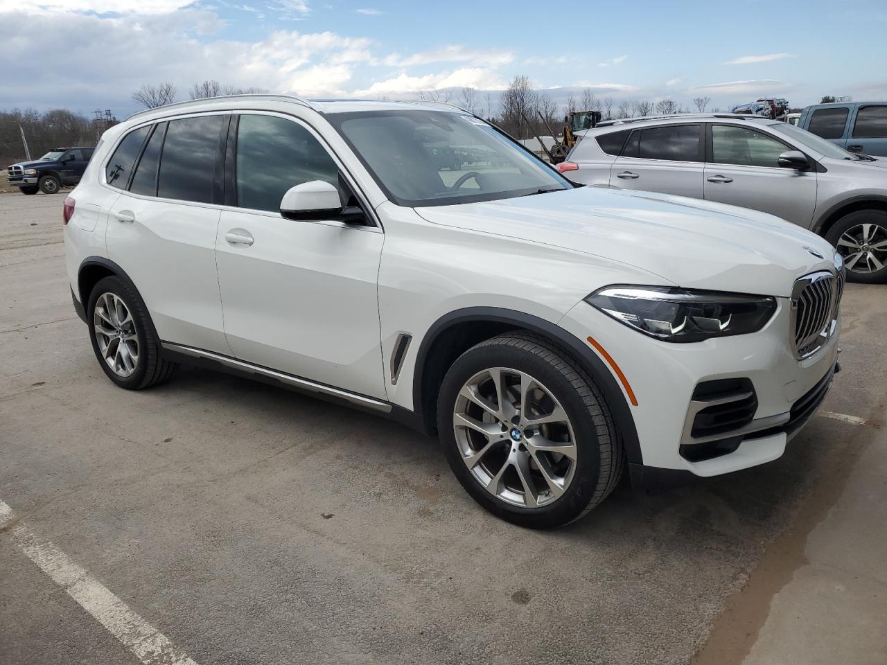 2022 BMW X5 XDRIVE4 - Image 4