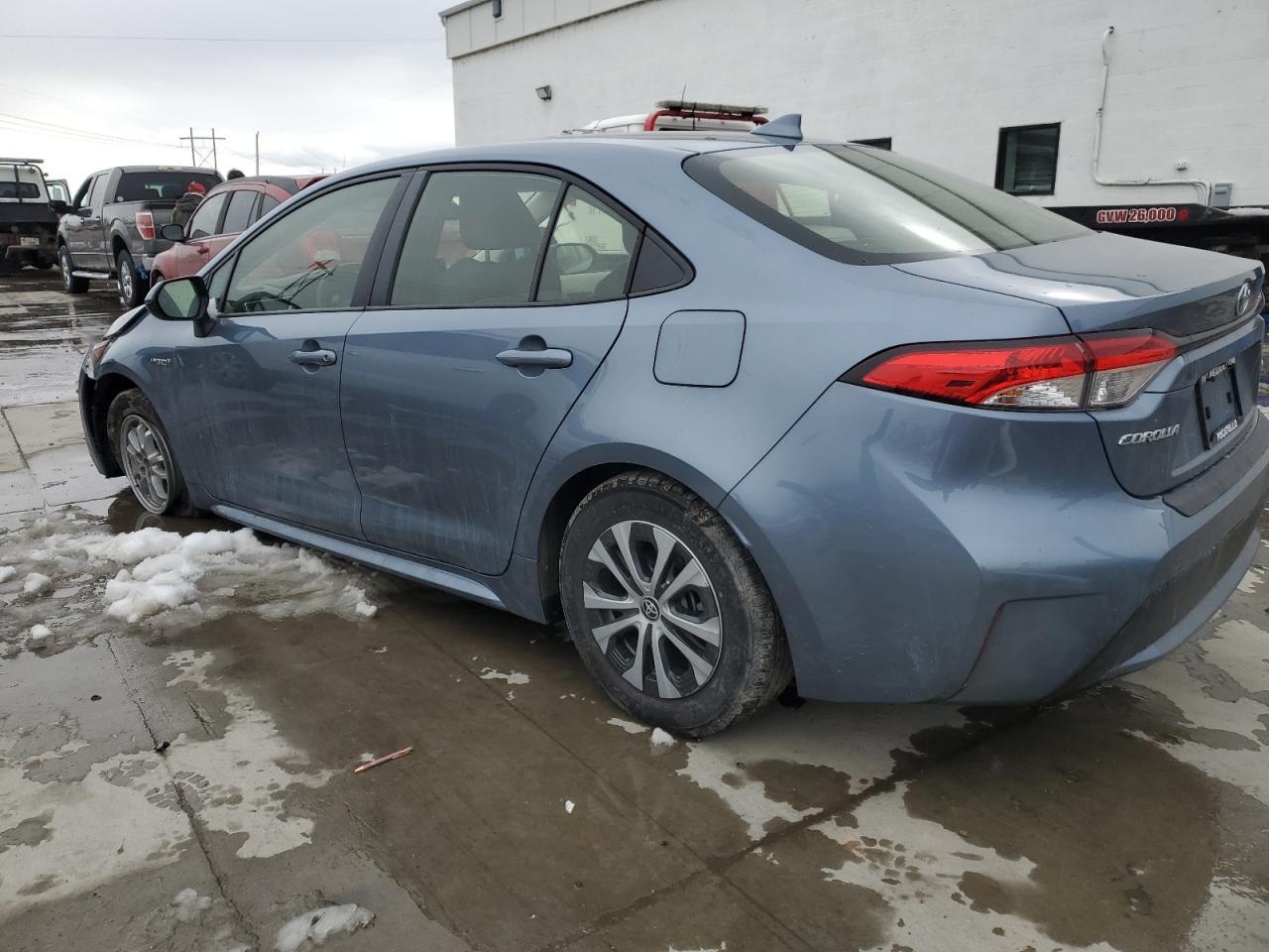2020 TOYOTA COROLLA LE - Фото 2