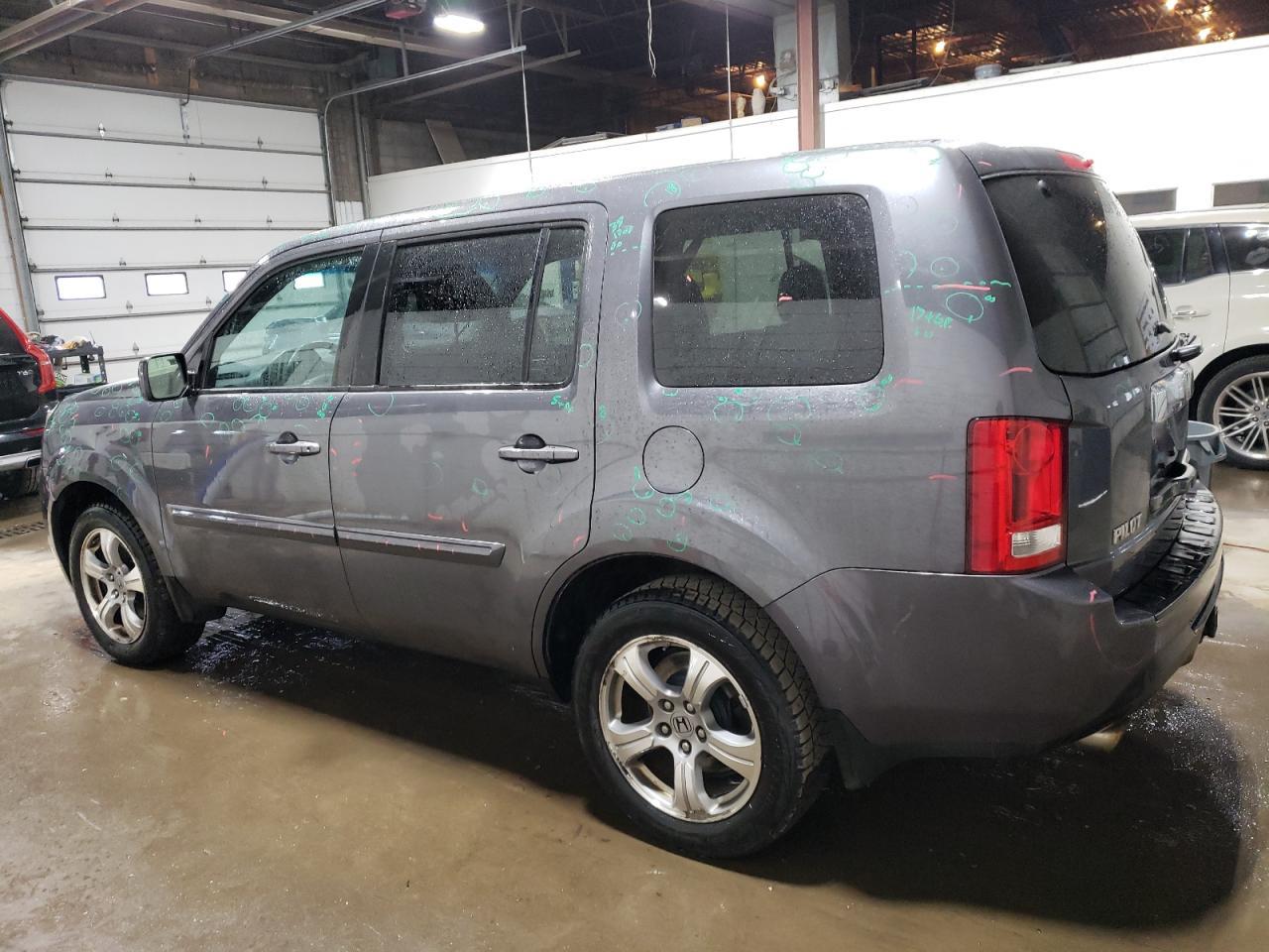 2015 HONDA PILOT EXL - Image 2