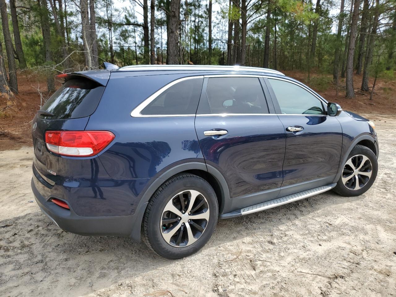 2016 KIA SORENTO EX - Image 3