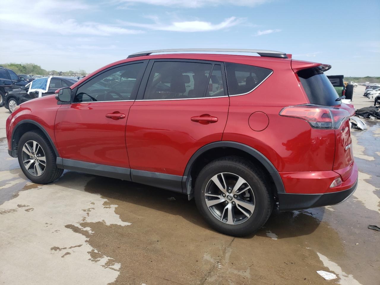 2017 TOYOTA RAV4 XLE - Image 2