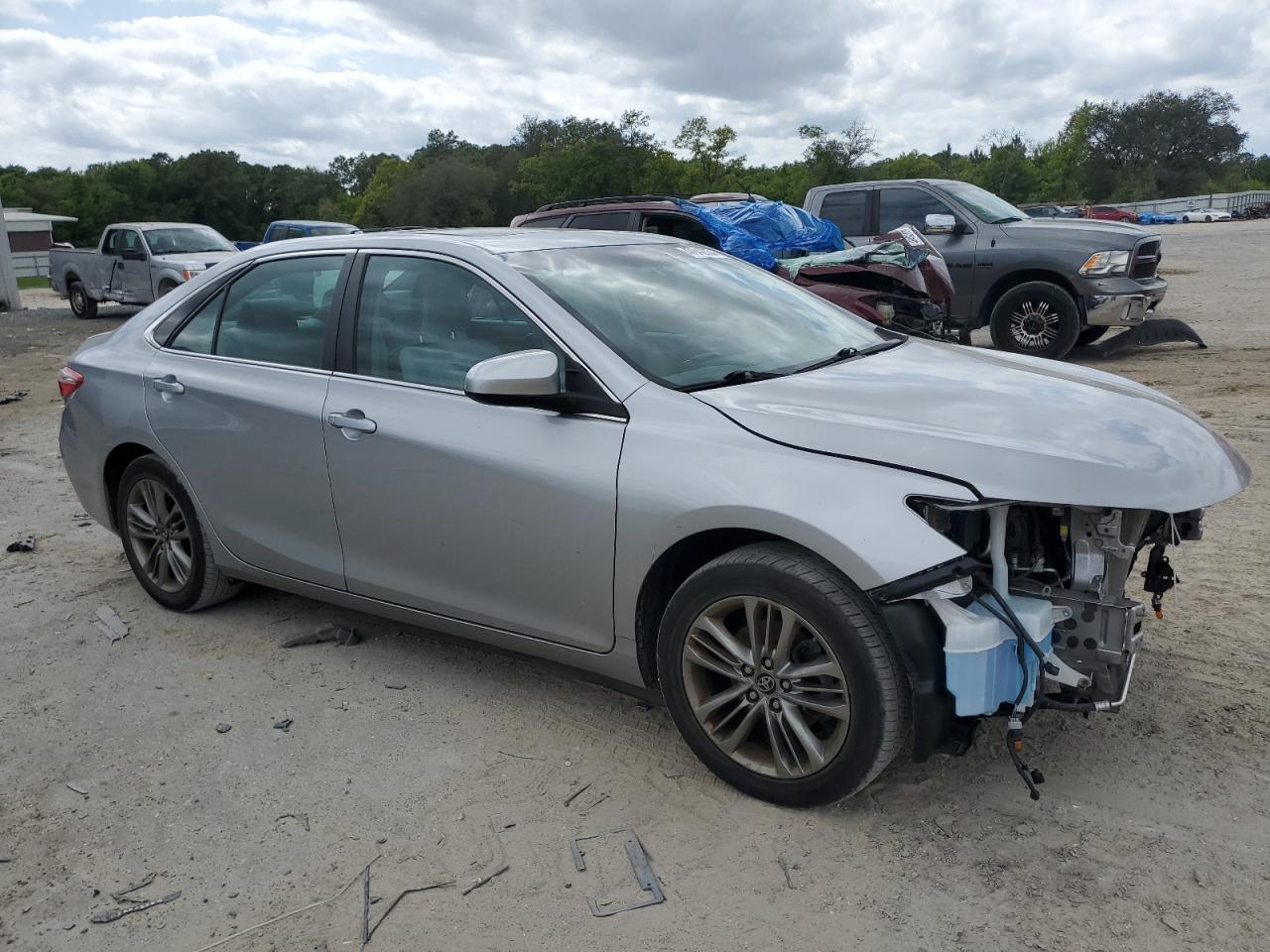 2017 TOYOTA CAMRY LE - Фото 4
