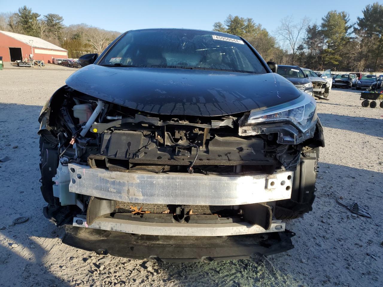 2018 TOYOTA C-HR XLE - Фото 5