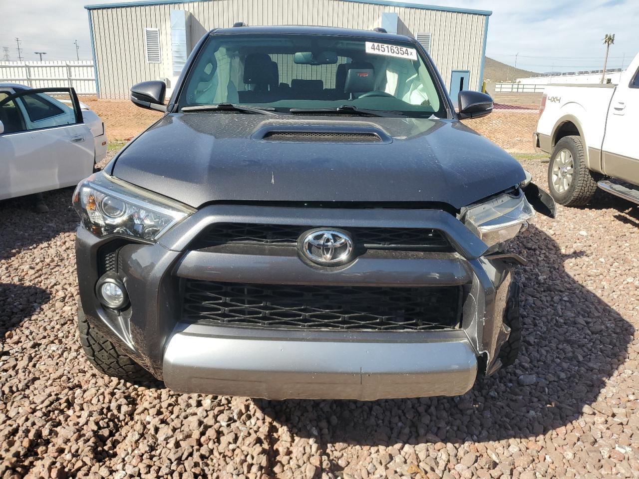 2019 TOYOTA 4RUNNER SR - Image 5
