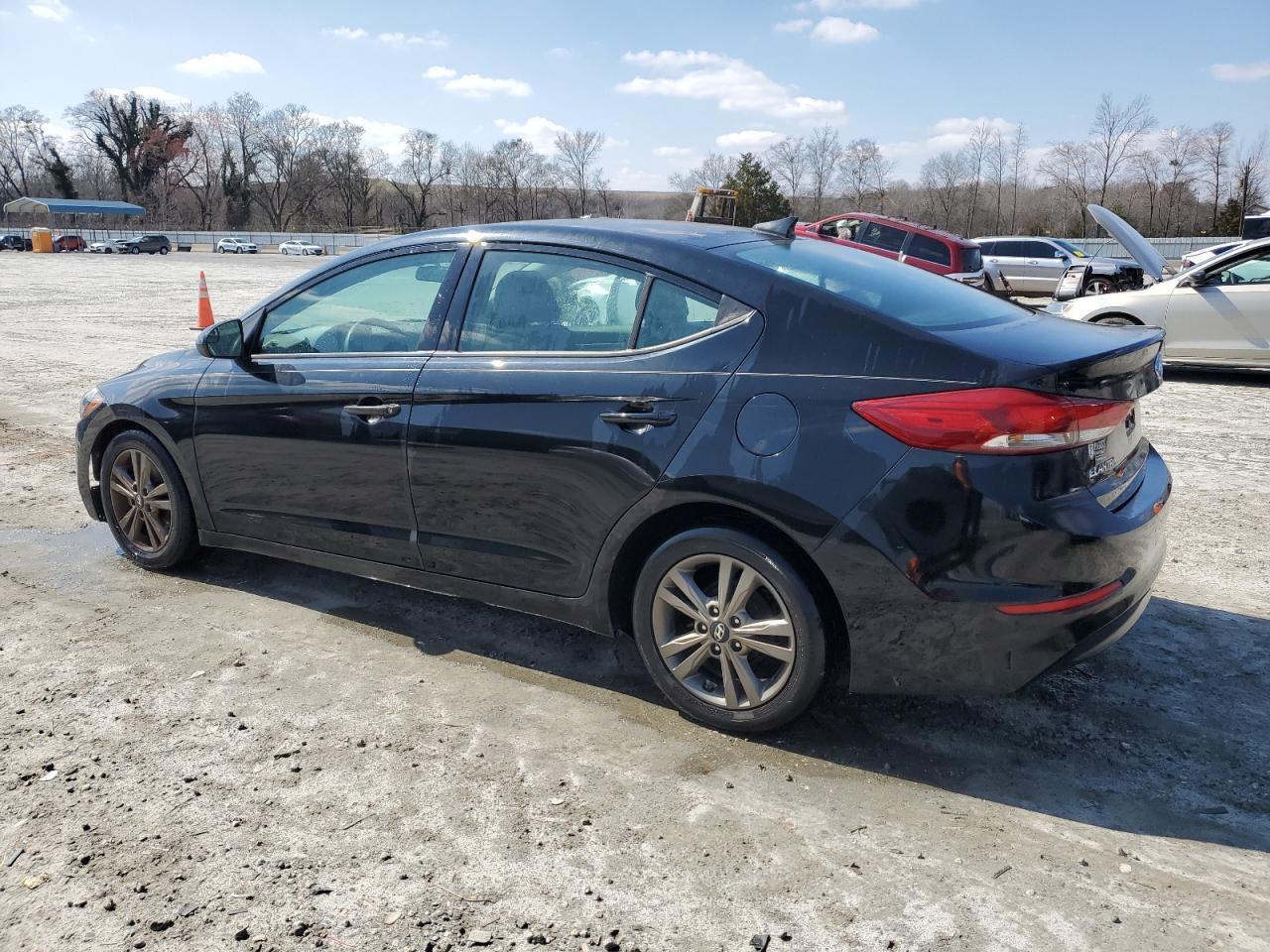 2017 HYUNDAI ELANTRA SE - Image 2