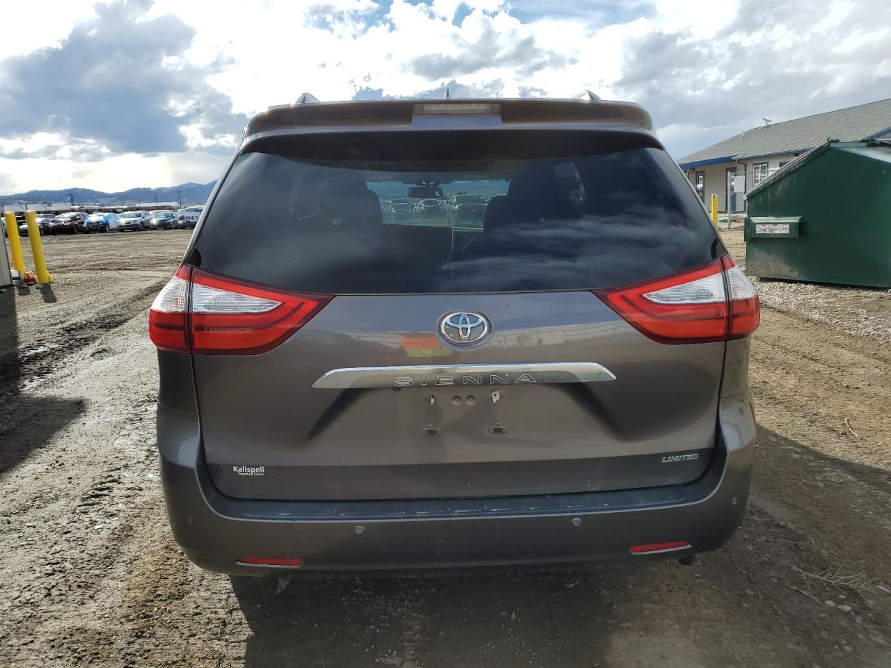 2015 TOYOTA SIENNA XLE - Фото 6