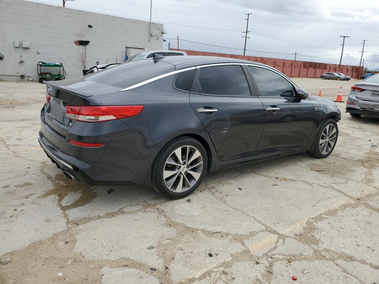 2019 KIA OPTIMA LX - Фото 3