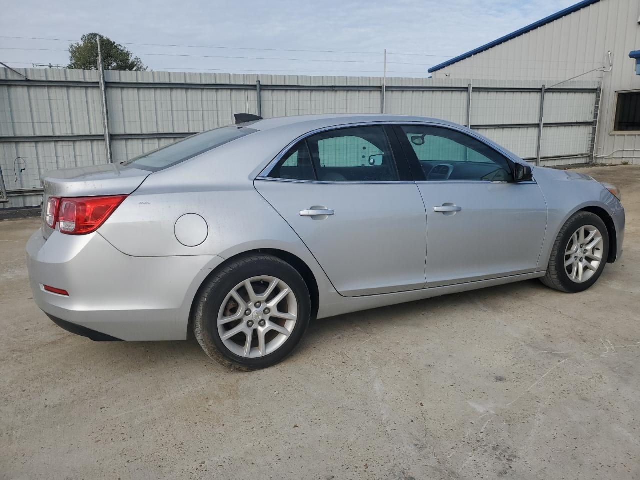 2015 CHEVROLET MALIBU LS - Image 3