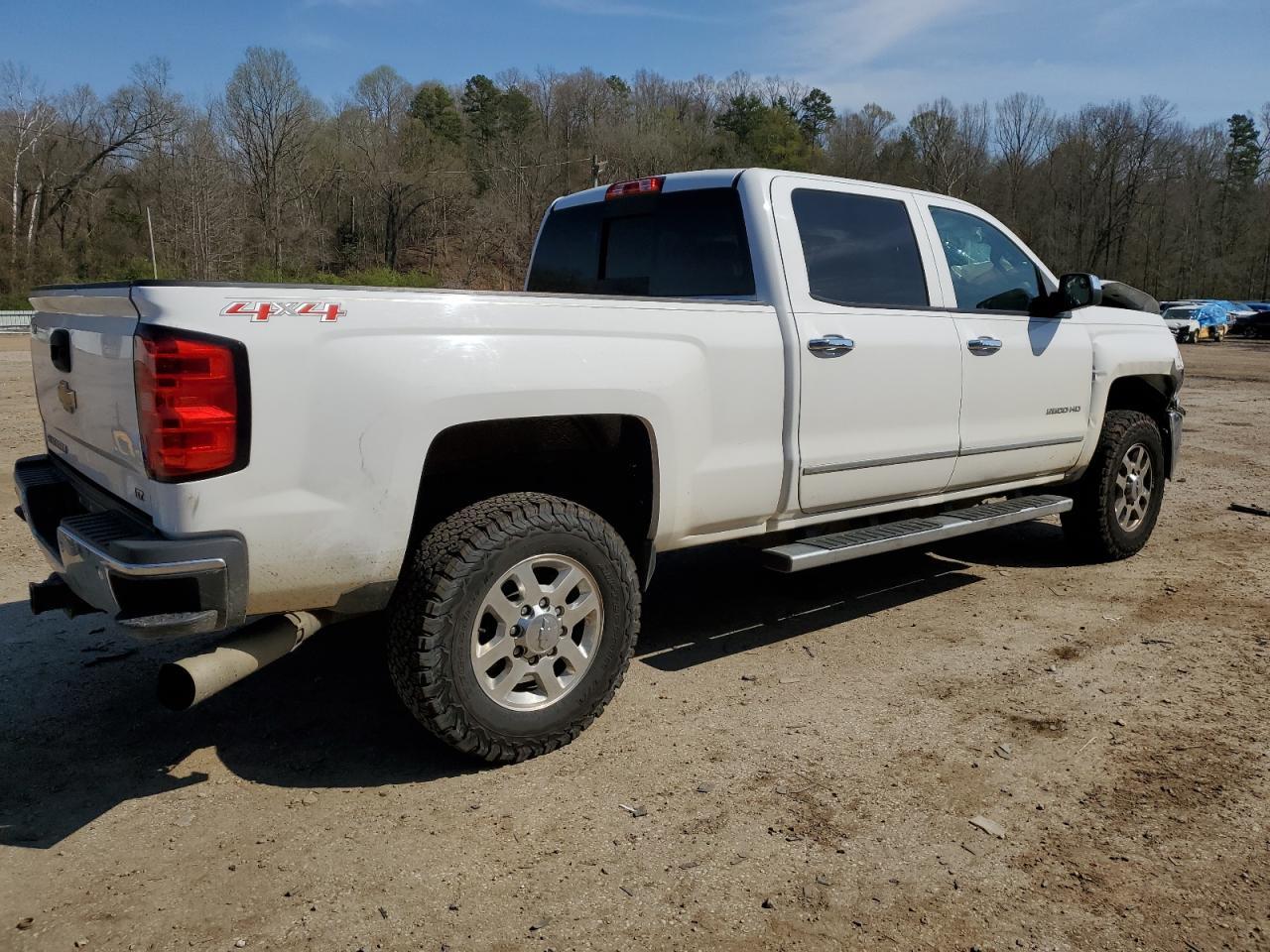 2015 CHEVROLET SILVERADO - Фото 3