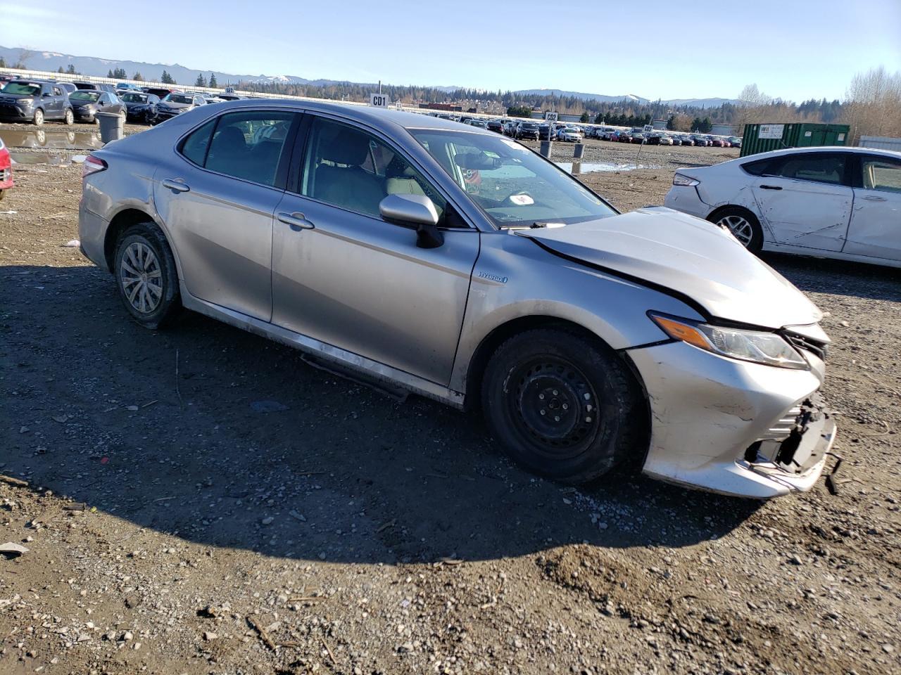 2020 TOYOTA CAMRY LE - Фото 4