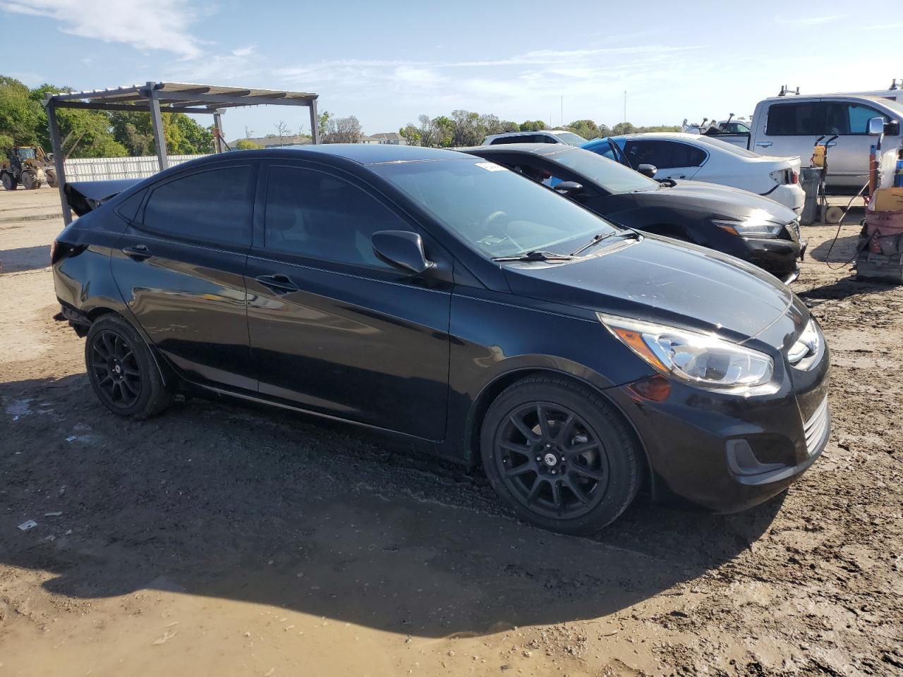 2017 HYUNDAI ACCENT SE - Фото 4
