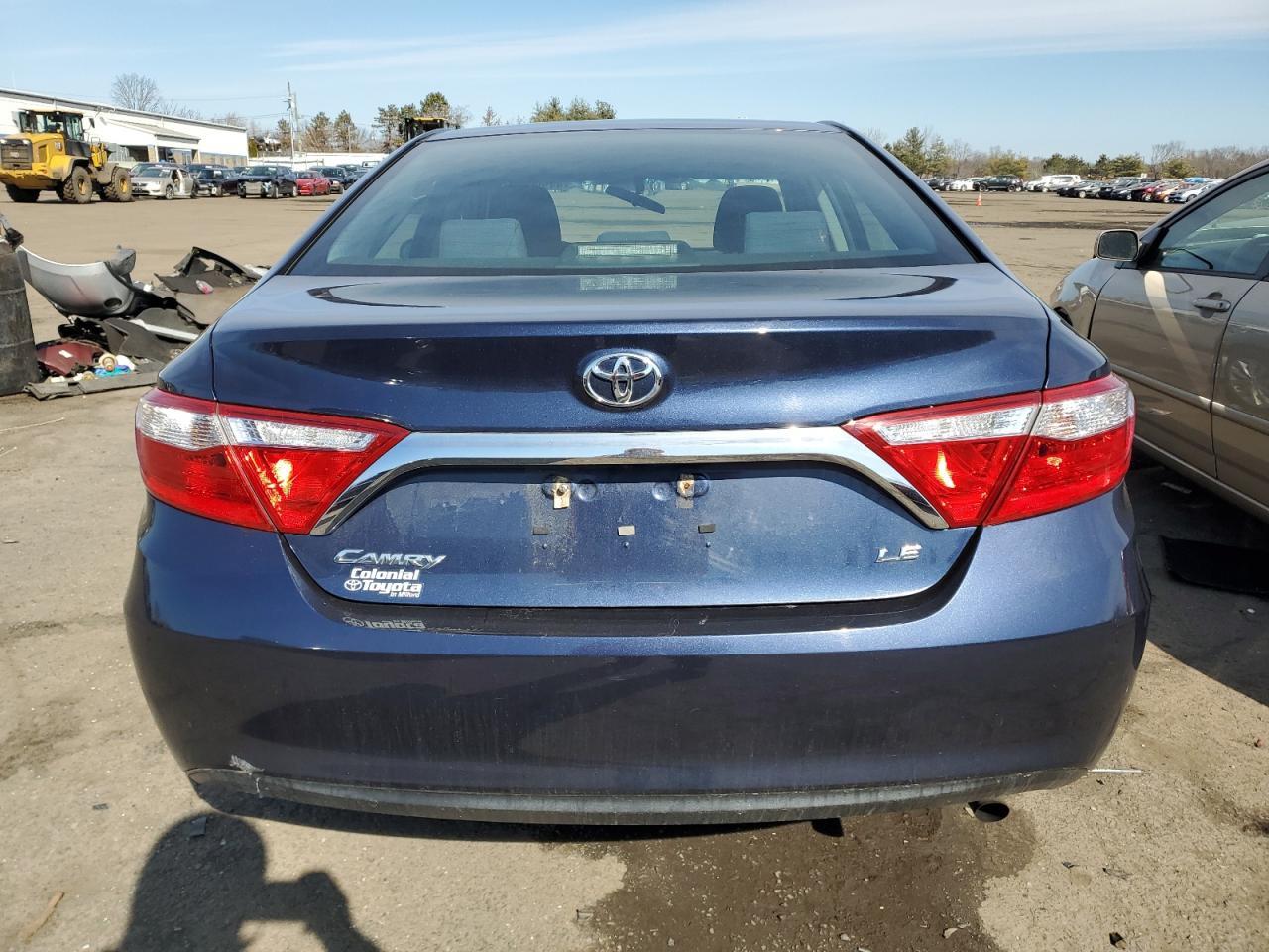 2017 TOYOTA CAMRY LE - Image 6