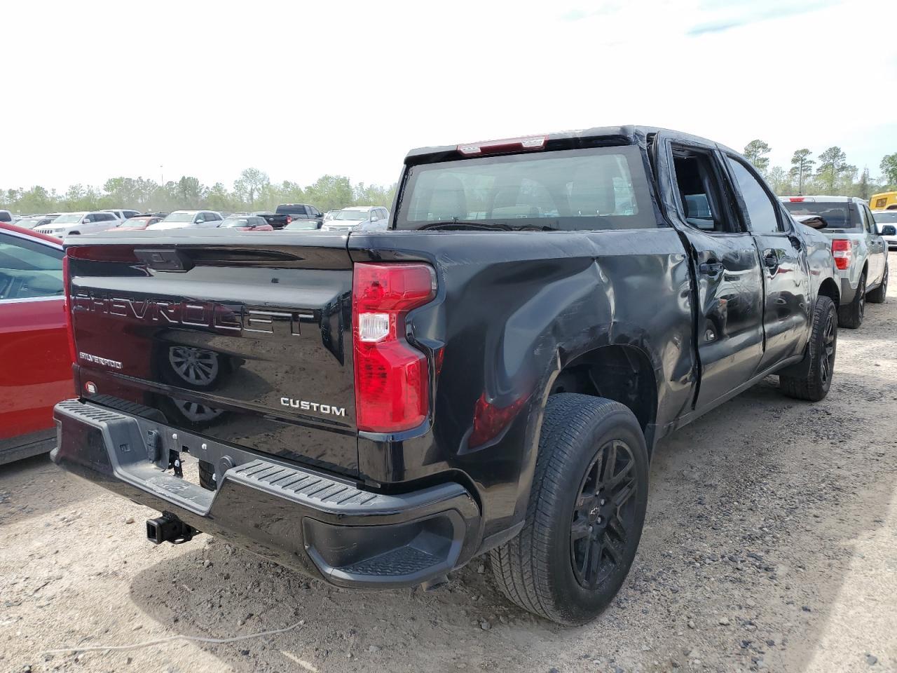 2023 CHEVROLET SILVERADO - Фото 3