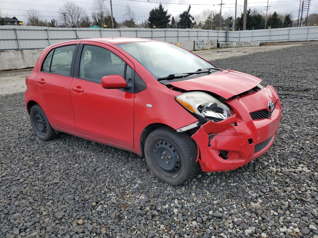 2011 TOYOTA YARIS - Фото 4