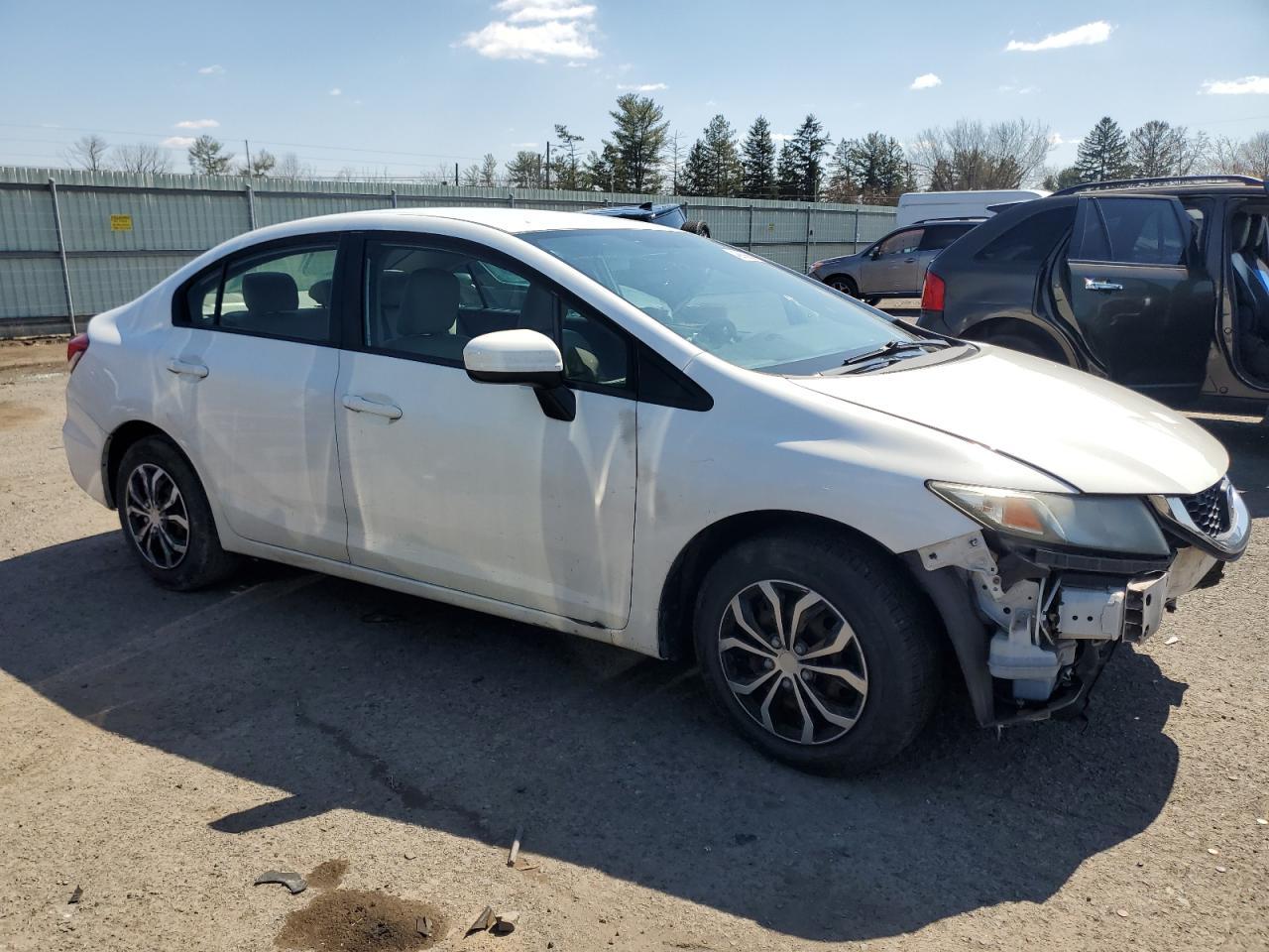 2015 HONDA CIVIC LX - Image 4
