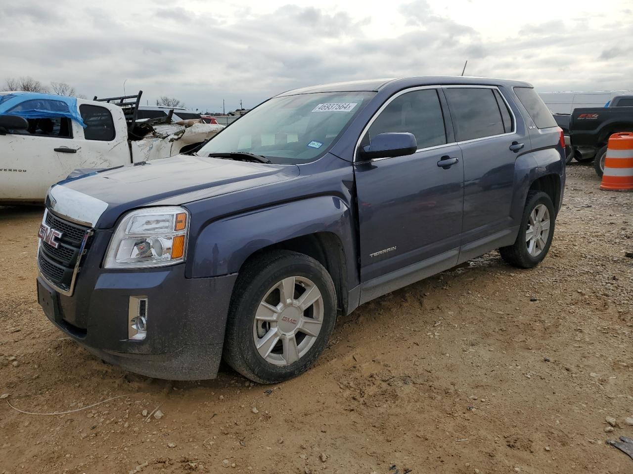 2013 GMC TERRAIN SL car image