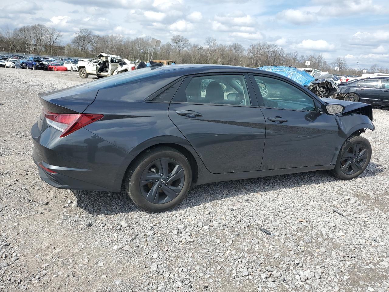 2023 HYUNDAI ELANTRA SE - Фото 3
