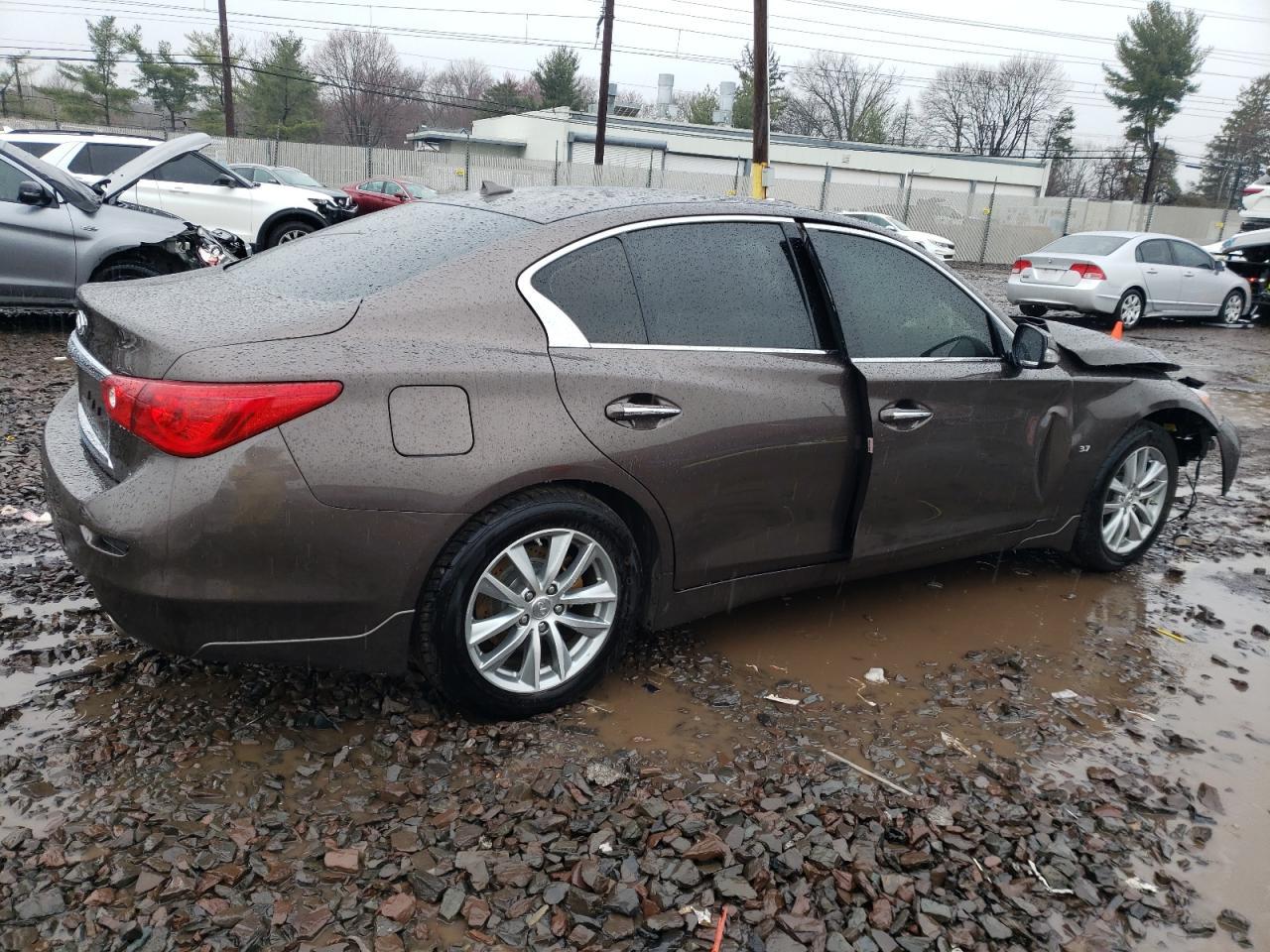 2015 INFINITI Q50 BASE - Фото 3