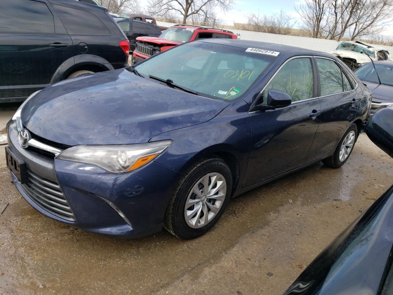 2015 TOYOTA CAMRY LE