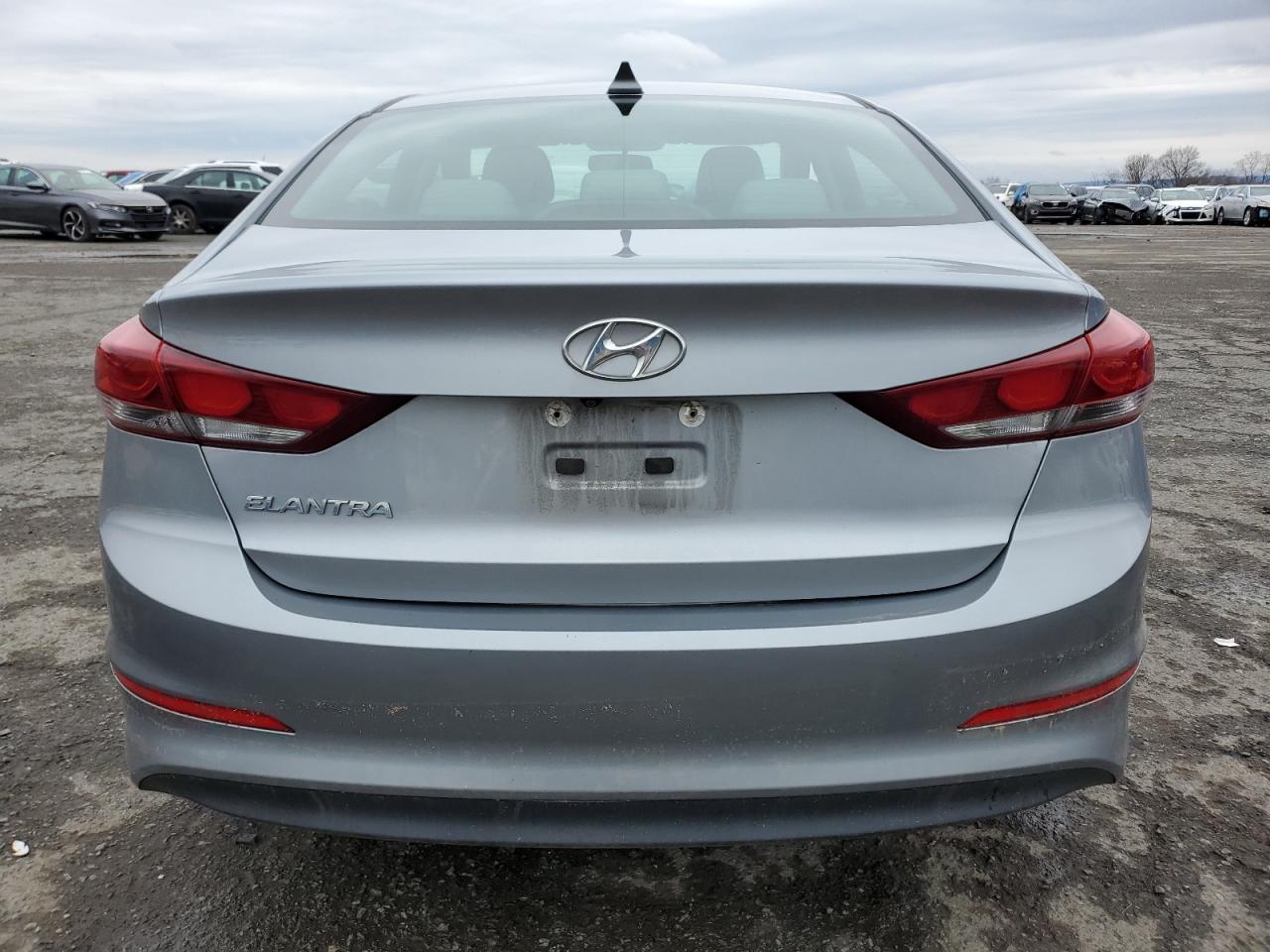 2017 HYUNDAI ELANTRA SE - Фото 6