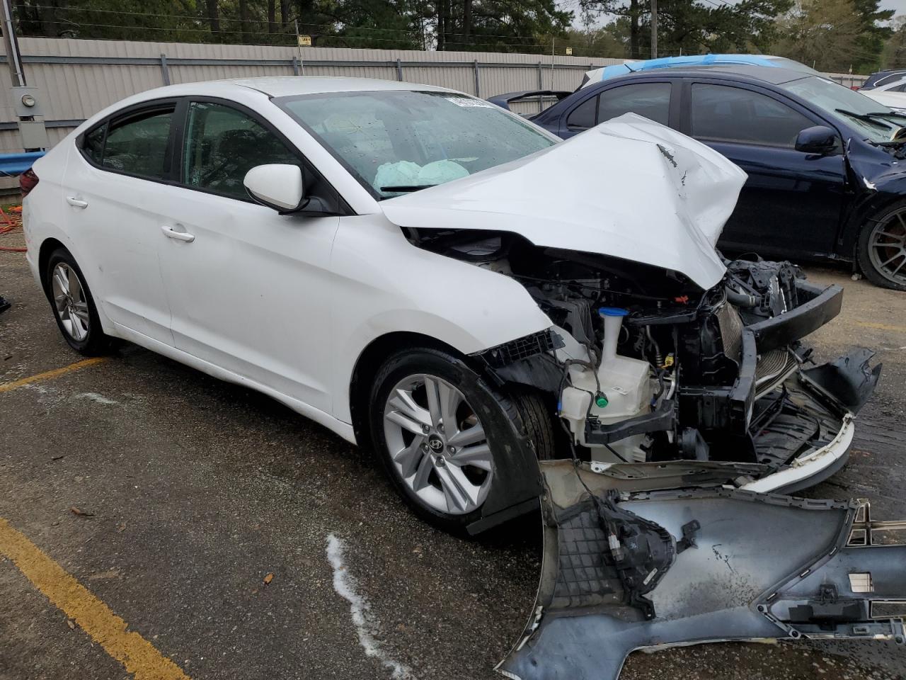 2019 HYUNDAI ELANTRA SE - Фото 4