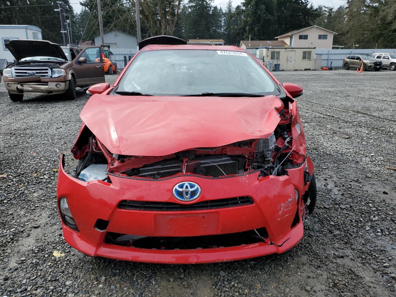 2013 TOYOTA PRIUS C - Фото 5