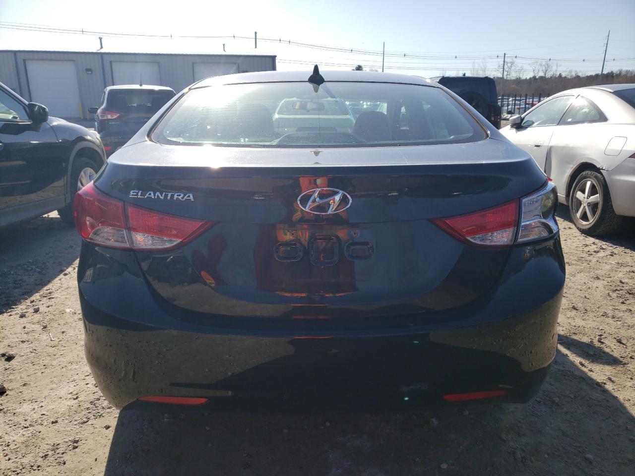 2013 HYUNDAI ELANTRA GL - Image 6