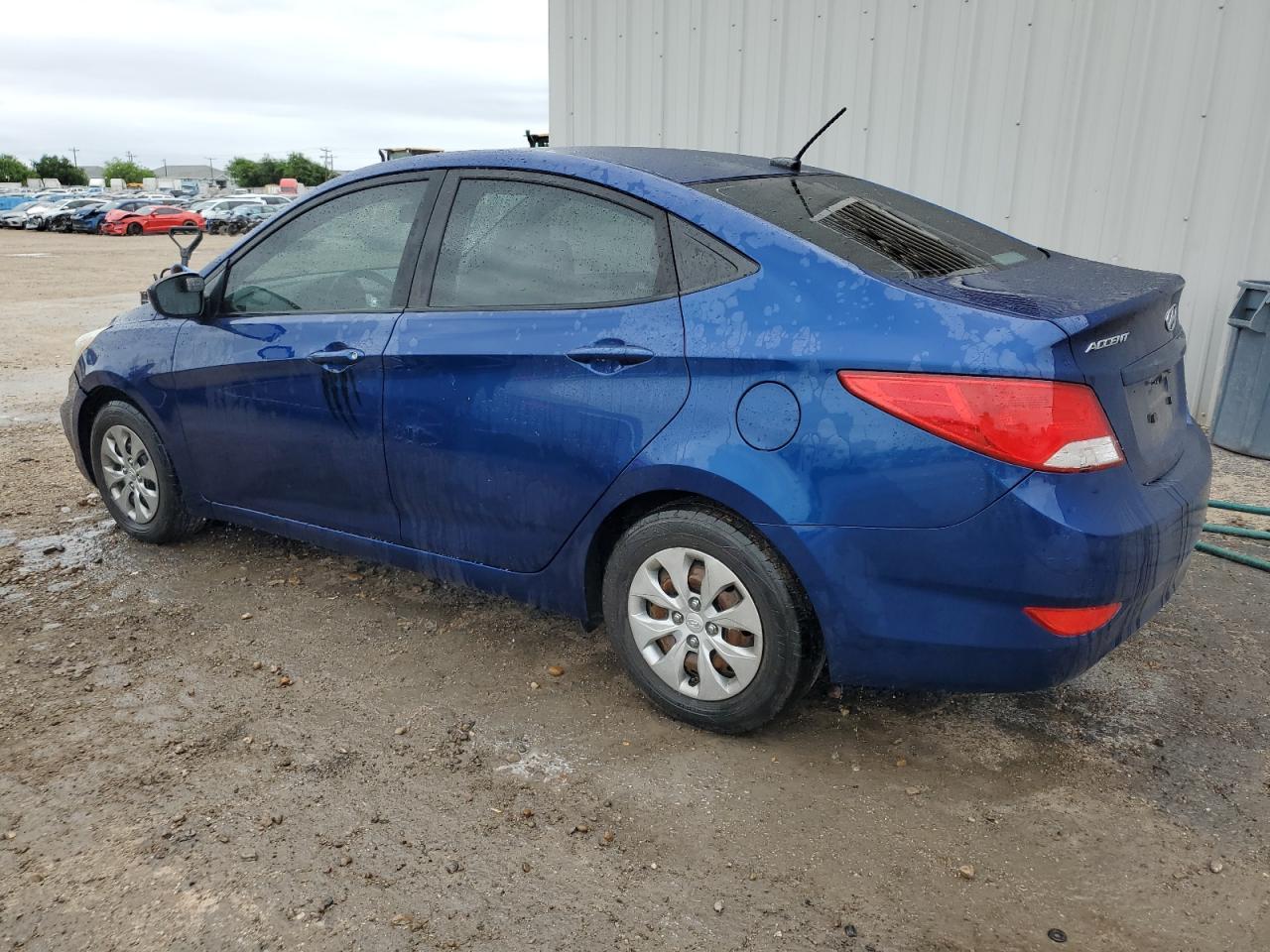 2016 HYUNDAI ACCENT SE - Фото 2