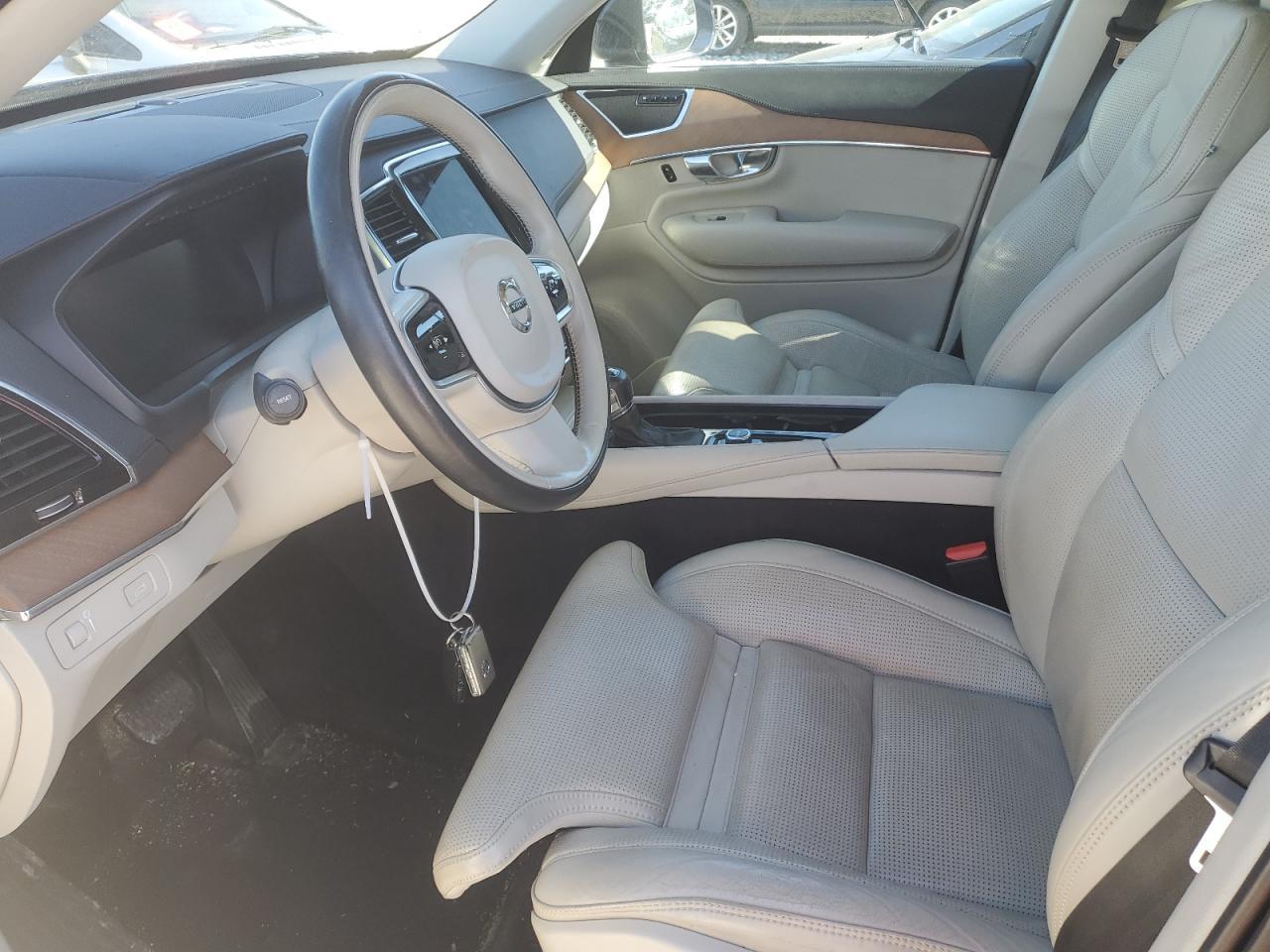 2016 VOLVO XC90 T6 - Фото 7