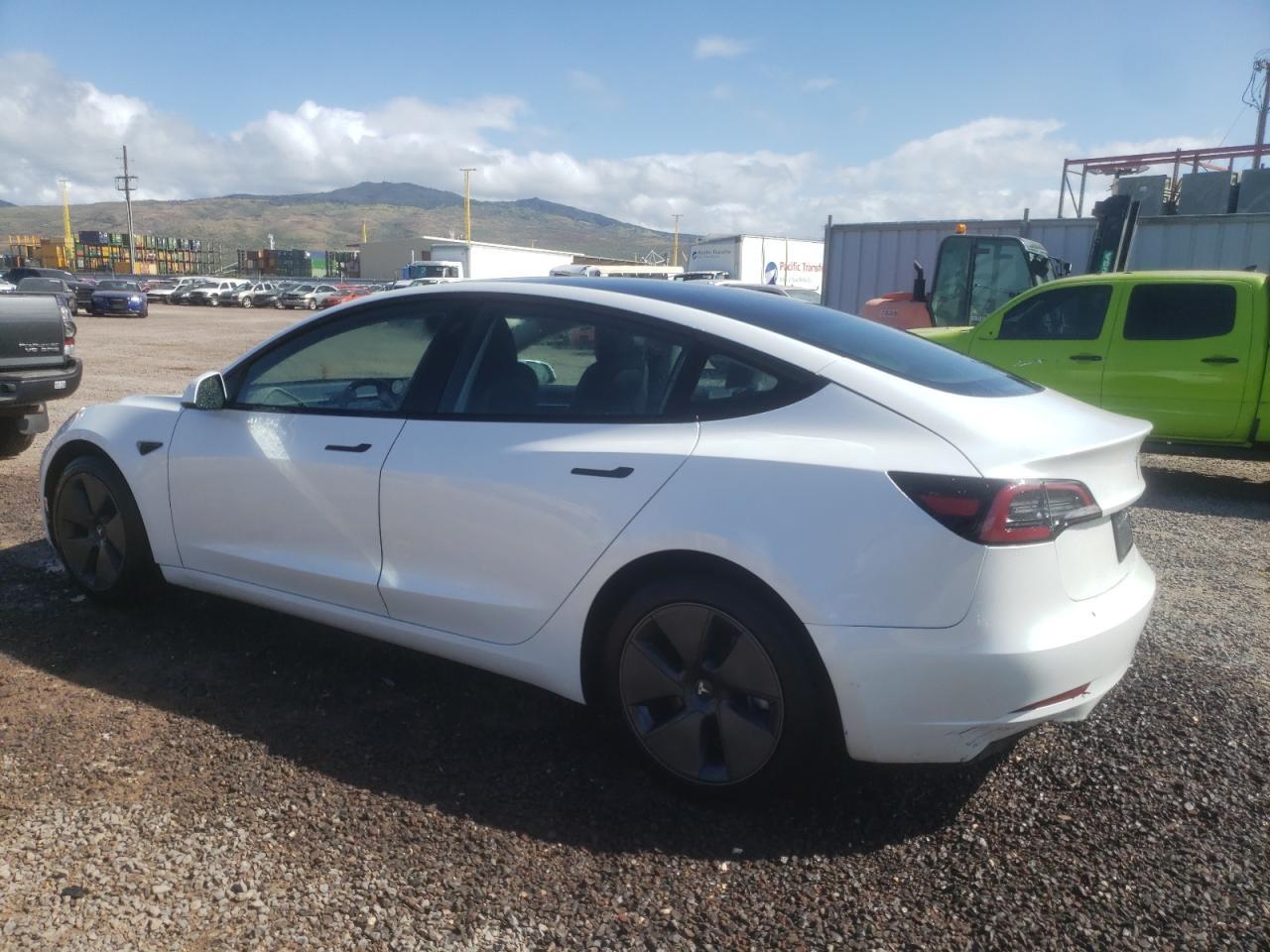2023 TESLA MODEL 3 - Фото 2