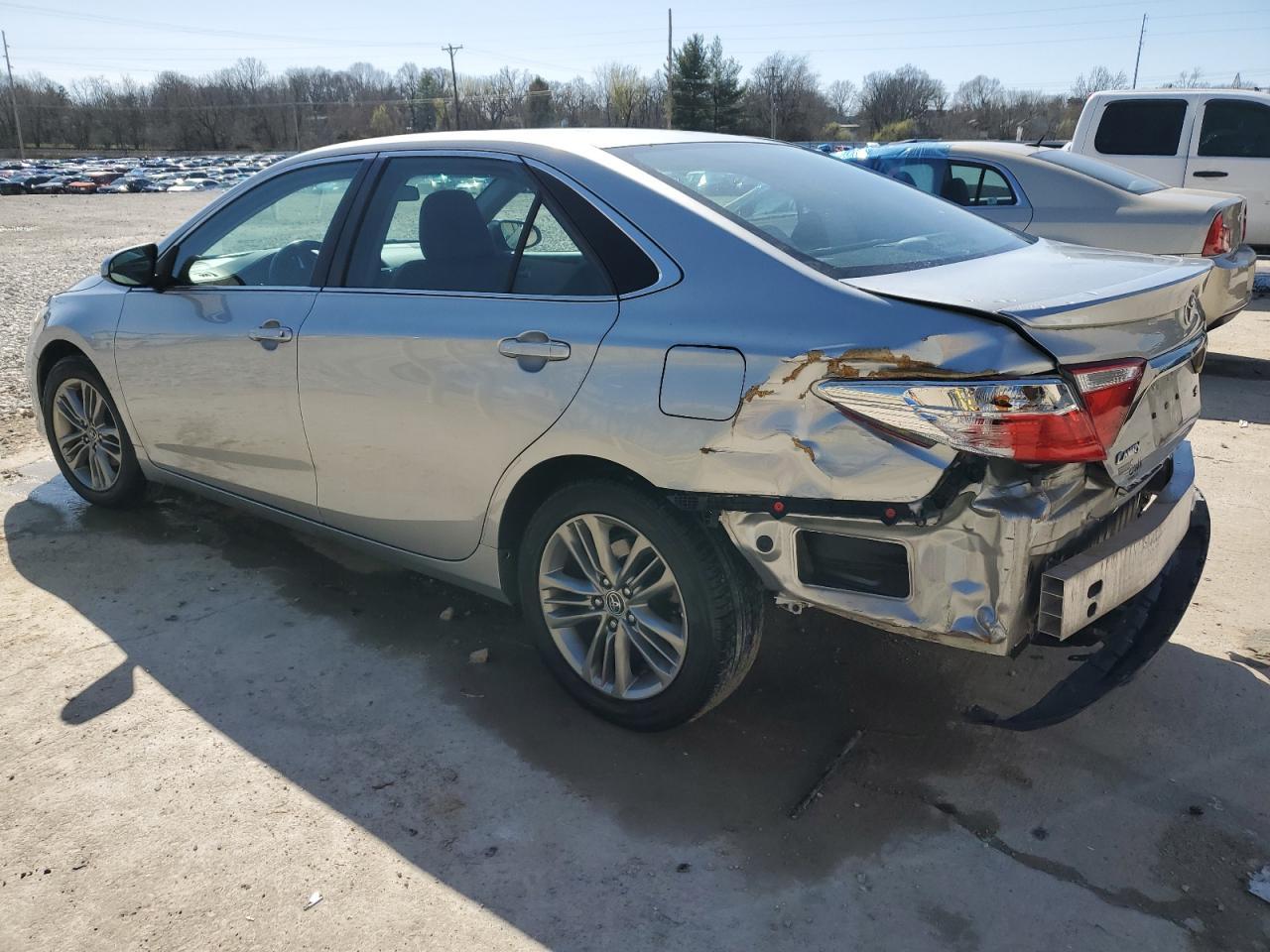 2015 TOYOTA CAMRY LE - Фото 2