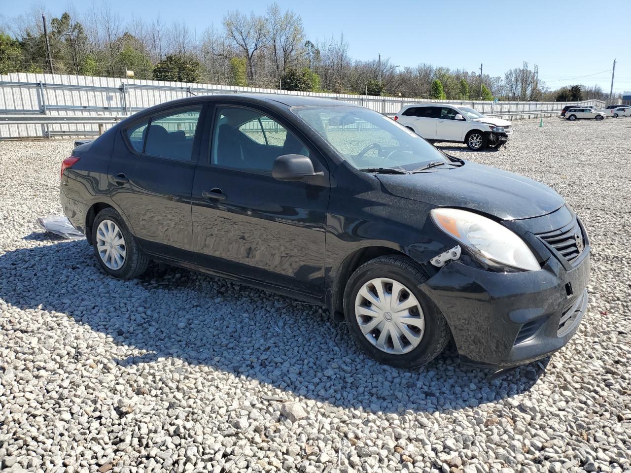 2014 NISSAN VERSA S - Фото 4