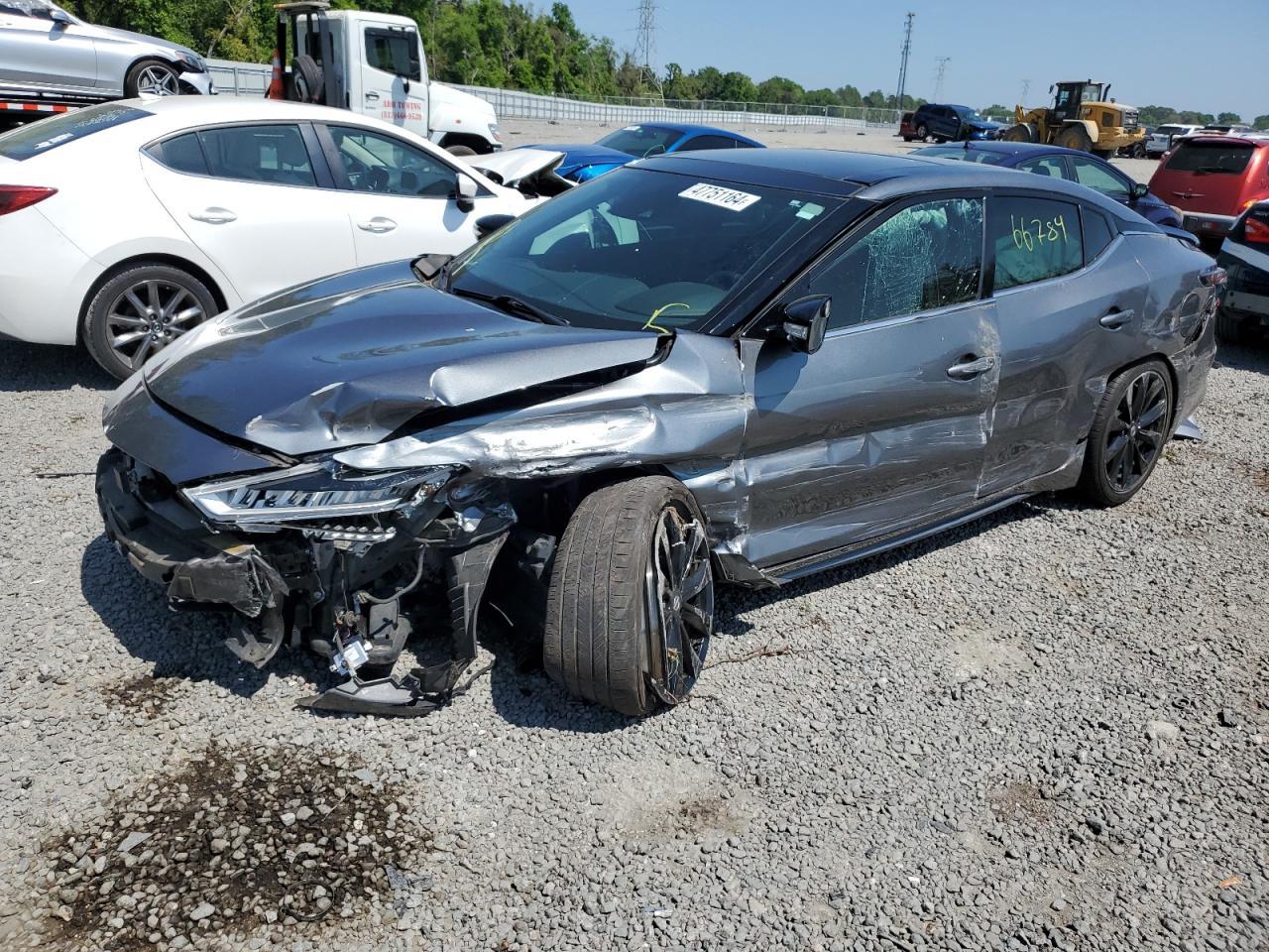 2019 NISSAN MAXIMA S