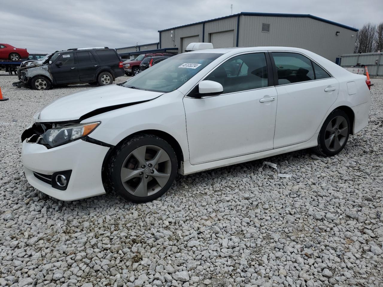2014 TOYOTA CAMRY L