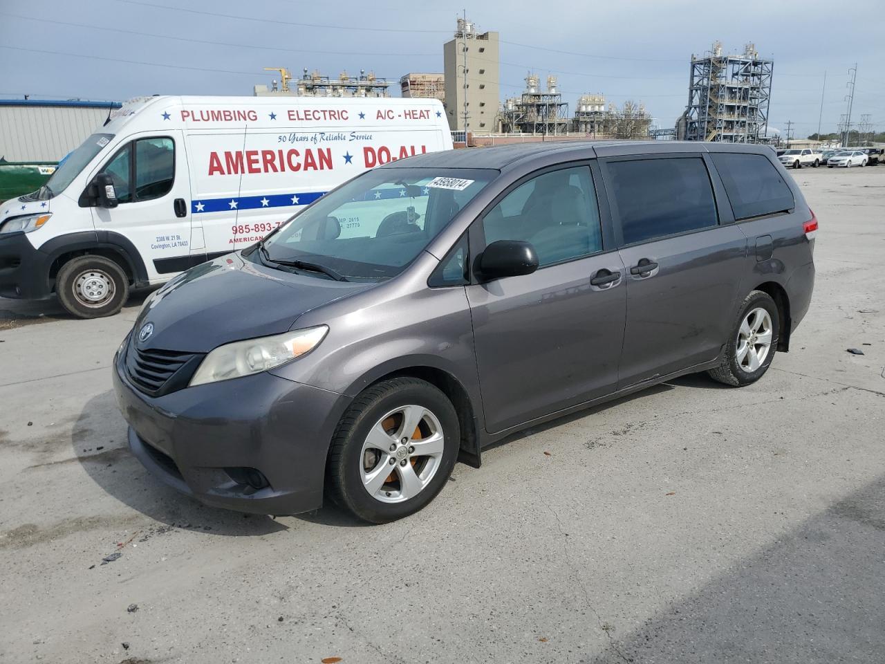 2014 TOYOTA SIENNA car image