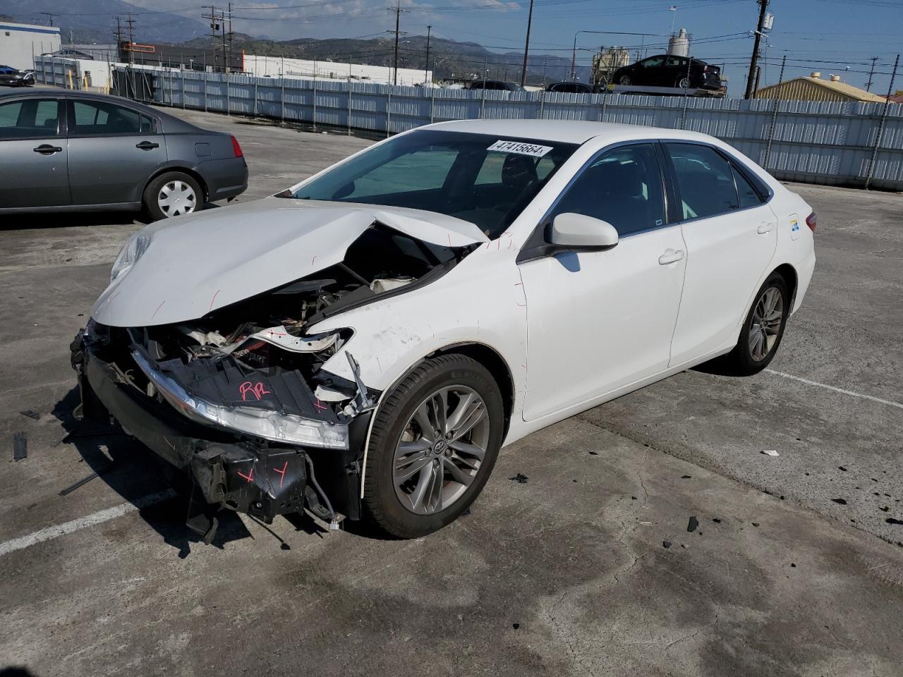 2016 TOYOTA CAMRY LE