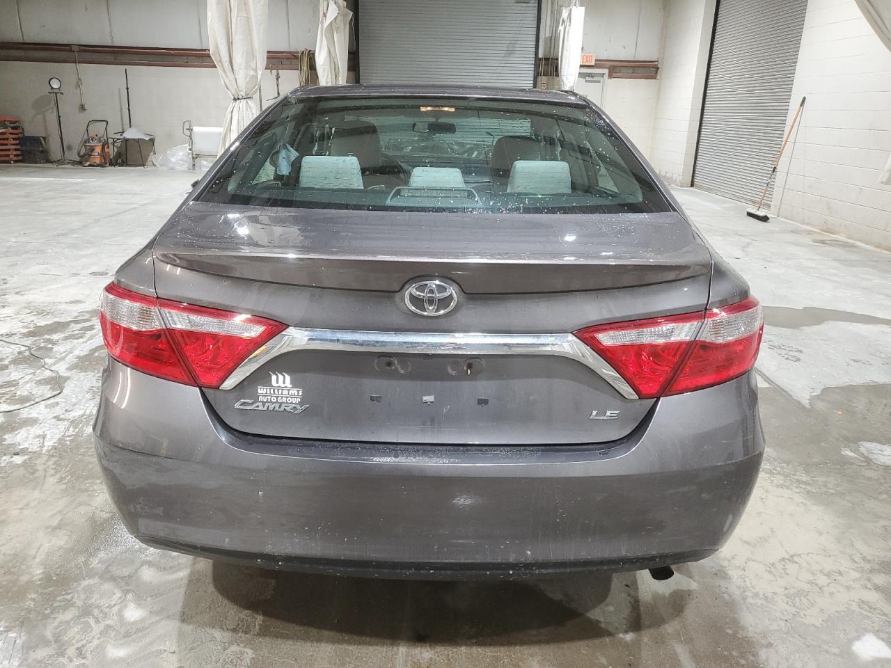 2015 TOYOTA CAMRY LE - Image 6