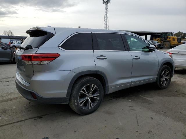 2017 Toyota Highlander Le - Image 3
