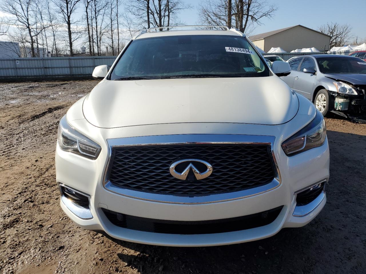 2017 INFINITI QX60 - Фото 5