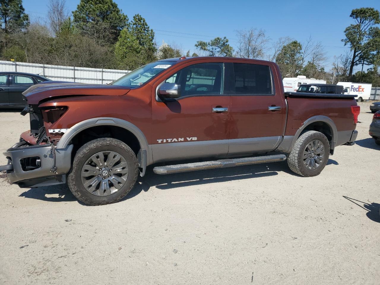 2018 NISSAN TITAN SV