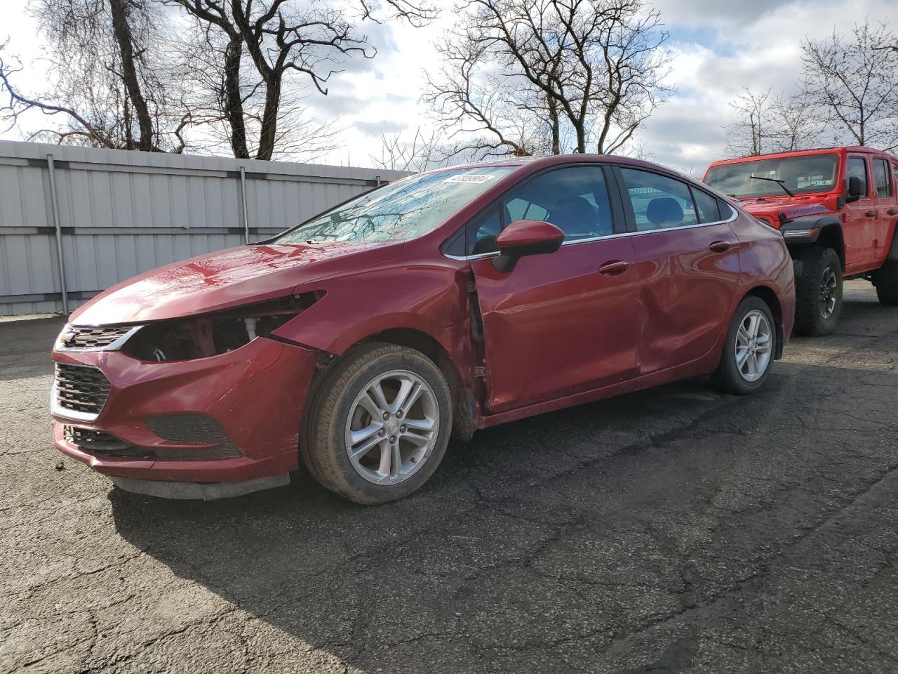2017 CHEVROLET CRUZE LT